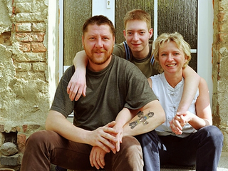 Nesmith, his wife, and his son Kevin.